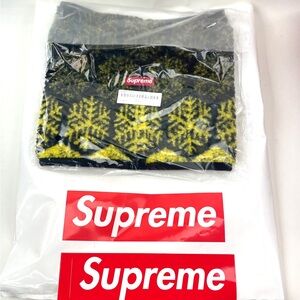 Supreme Yellow Snowflake Neck Gaiter